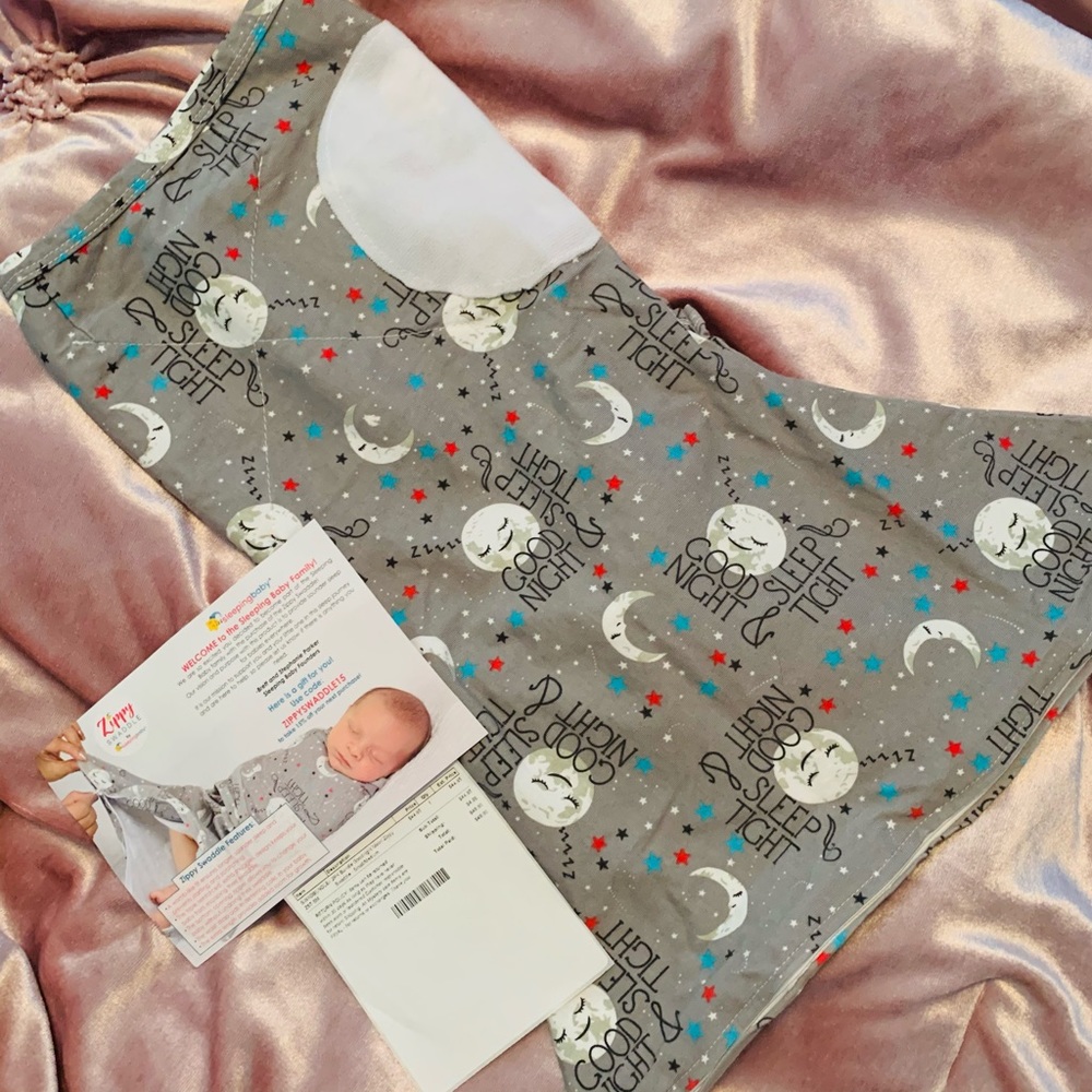 NWT | Zippy Swaddle | S-M